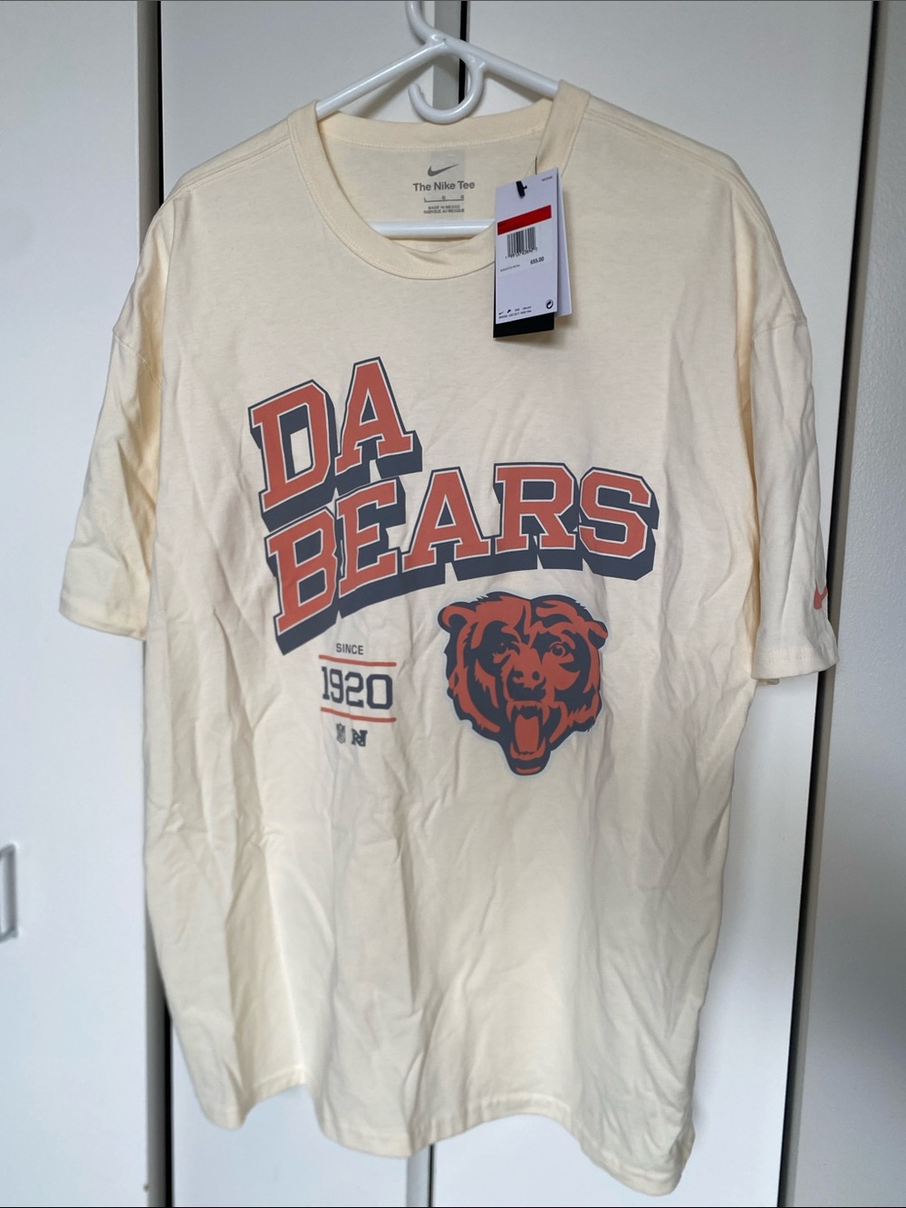 Nike Men’s Cream Graphic 'DA BEARS' Tee with Orange & Navy Print (Large) NWT